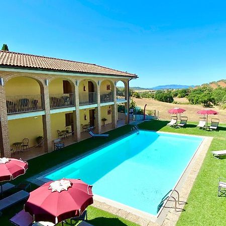 Hotel Ristorante Le Querciolaie Dei Ricci Фонтебланда Экстерьер фото