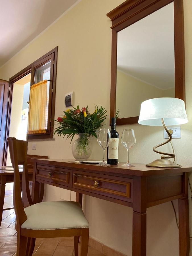 Hotel Ristorante Le Querciolaie Dei Ricci Фонтебланда Экстерьер фото