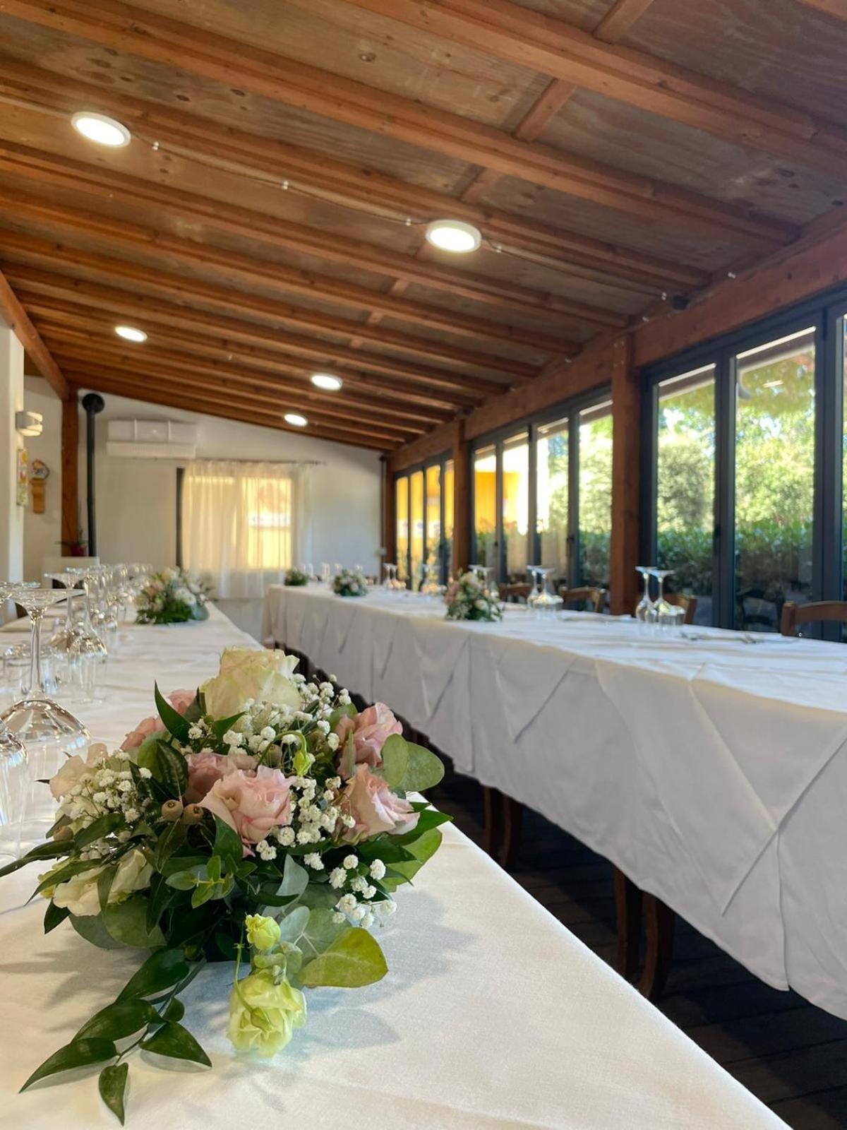 Hotel Ristorante Le Querciolaie Dei Ricci Фонтебланда Экстерьер фото